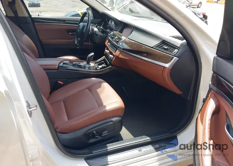 2016 BMW 528I из США, поврежденный, VIN WBA5A5C50GD528421